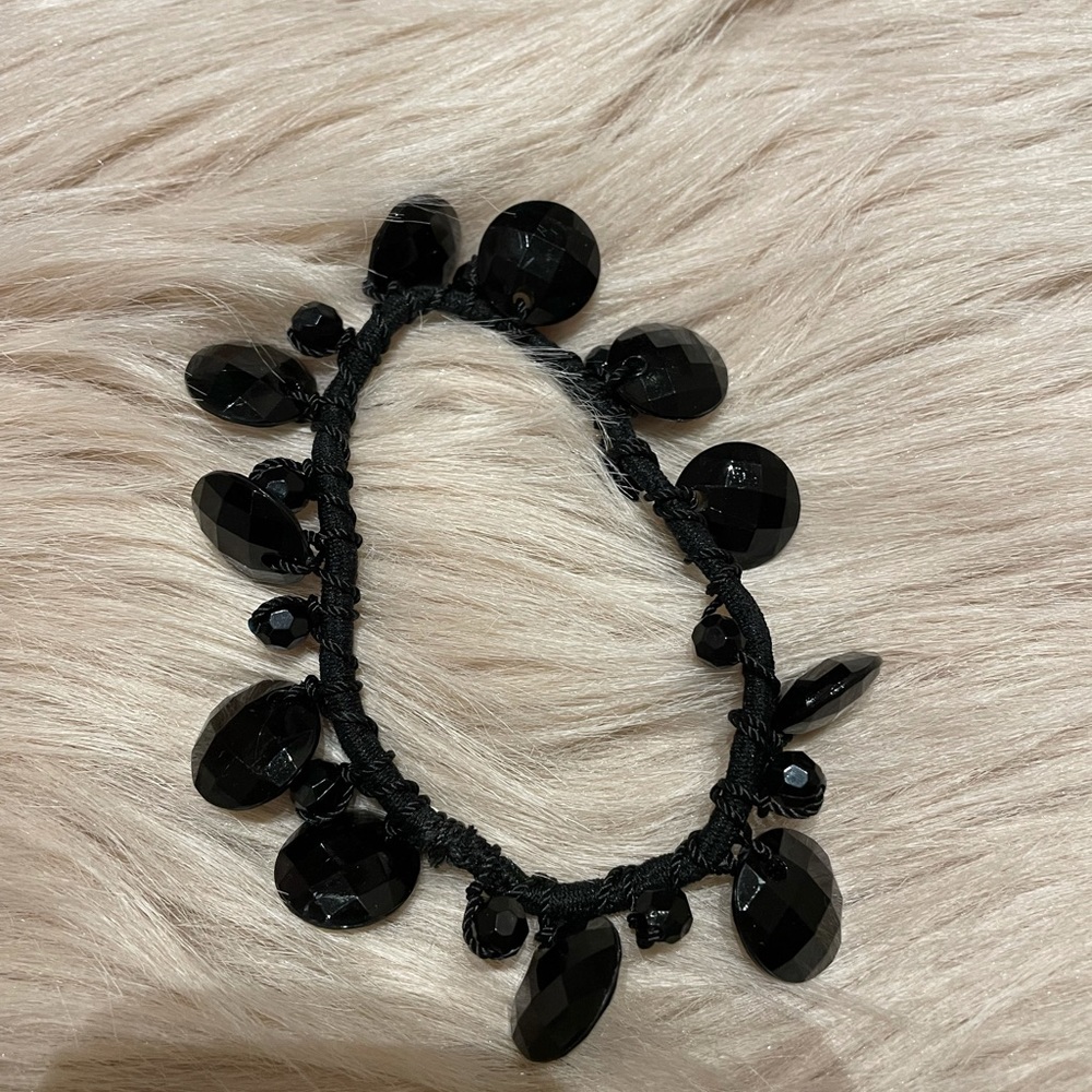 Free! Black beaded bracelet no stretch